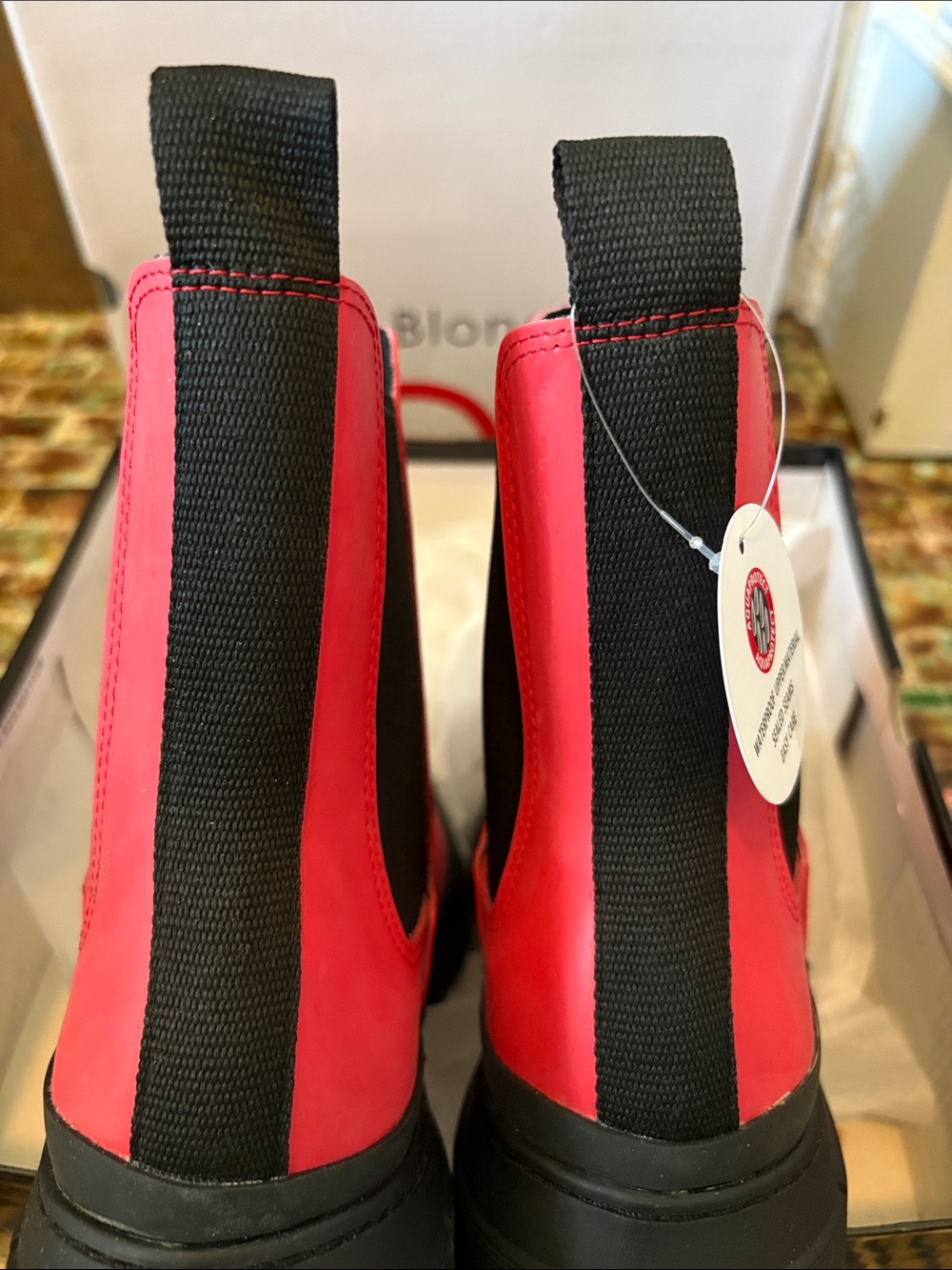 BLONDO HELGA CHELSEA RED RAIN-BOOTS WATERPROOF lug sole SZ 9.5 - Picture 6 of 8